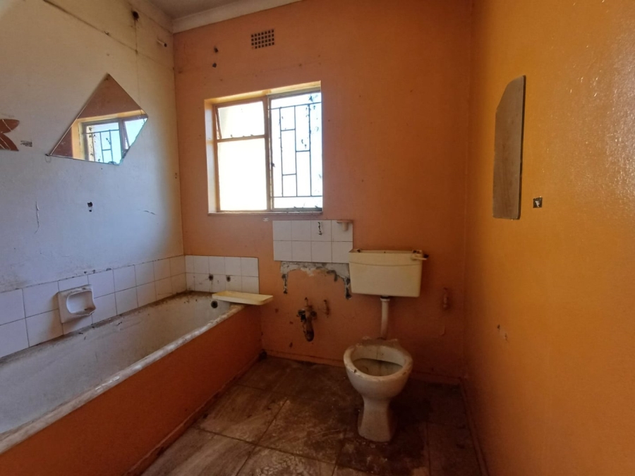 4 Bedroom Property for Sale in Lourenspark North West